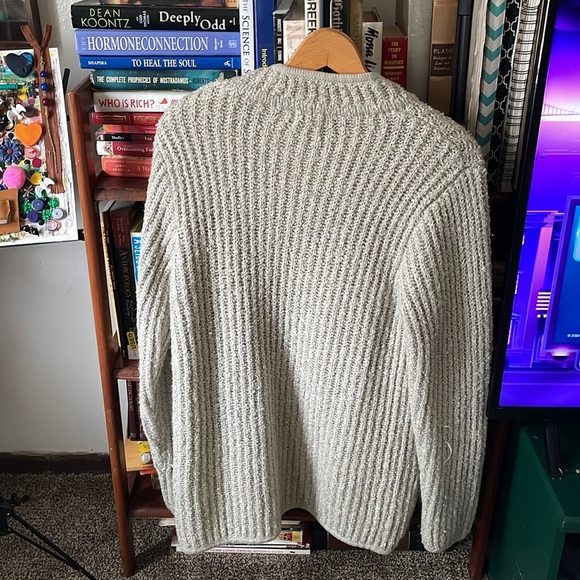 Vintage Knit Sweater - Picture 6 of 6